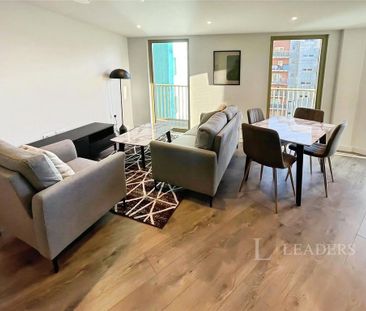 2 bedroom flat to rent - Photo 1