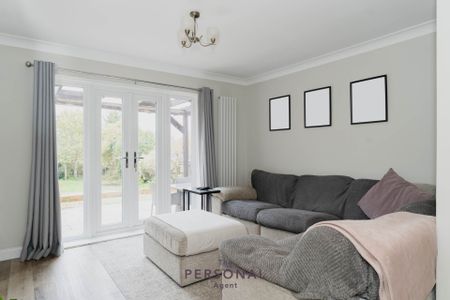 Nork Rise, Banstead - Photo 2