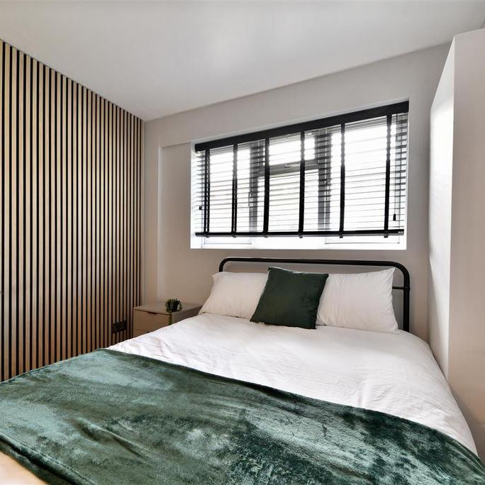 1 bedroom in a house share to rent - Photo 1