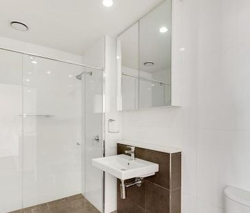 The Braddon Buzz - Boutique 1 bedroom apartment - Photo 1