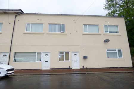 Flat to rent in Humbert Street, Jarrow, NE32 - Photo 3