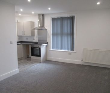 Studio Flat, Slatey Road, CH43 - Photo 1