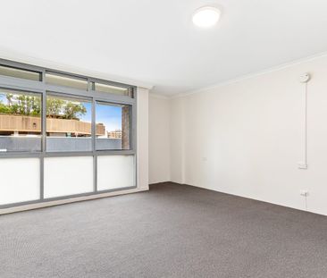 Modern, Light-Filled Studio in the Heart of Bondi Junction - Photo 6