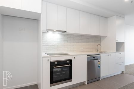 Brand New 2-Bedroom Apartment with Rooftop Pool and Stunning Views in Gungahlin - Photo 5