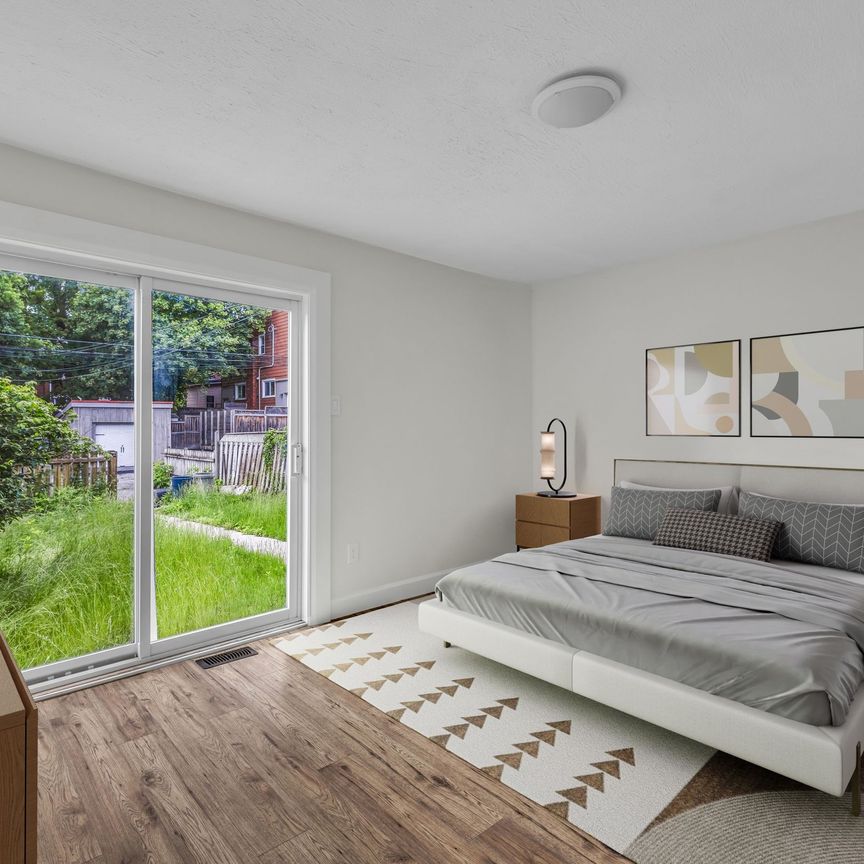 For Lease - 111 Spadina Avenue Unit# 1, West Centre Town, Ontario - Photo 1