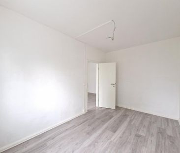 1.000 € Möbelgutschein* - 3-Zimmer-Wohnung in der 3. Etage! - Photo 2
