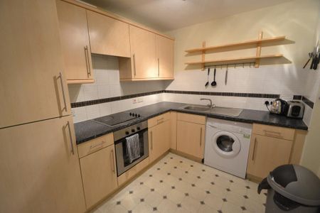 2 bedroom apartment to rent - Photo 5