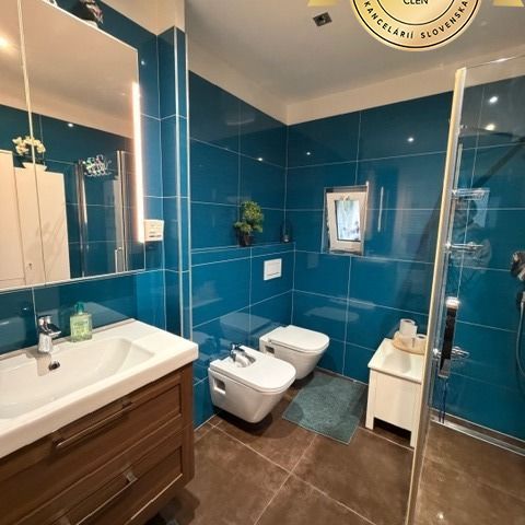 Na prenájom 3 izbový byt rodinnom dome v Centre Pezinka 750, - Eur - Photo 1