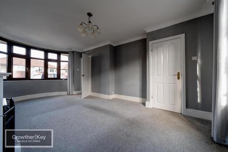 3 bedroom semi-detached house to rent - Photo 2