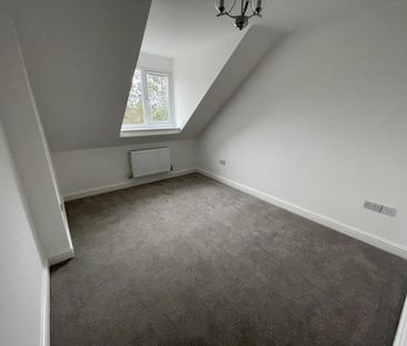 4 bedroom semi-detached house to rent - Photo 6