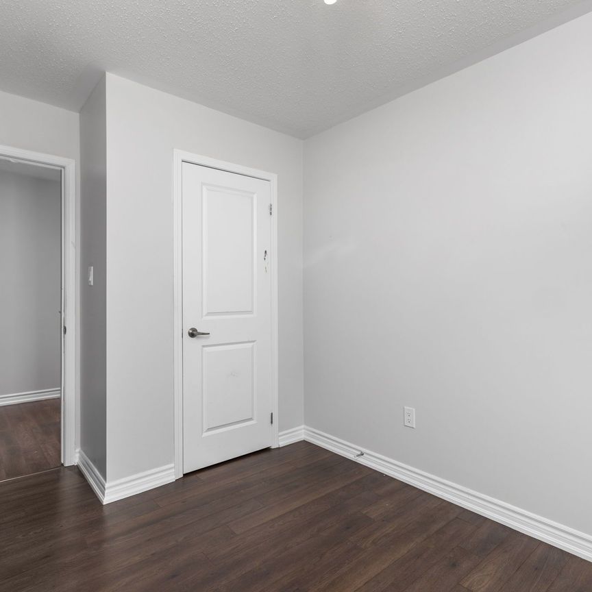 For Lease - 260 Ellen Davidson Drive, Oakville, Ontario - Photo 1