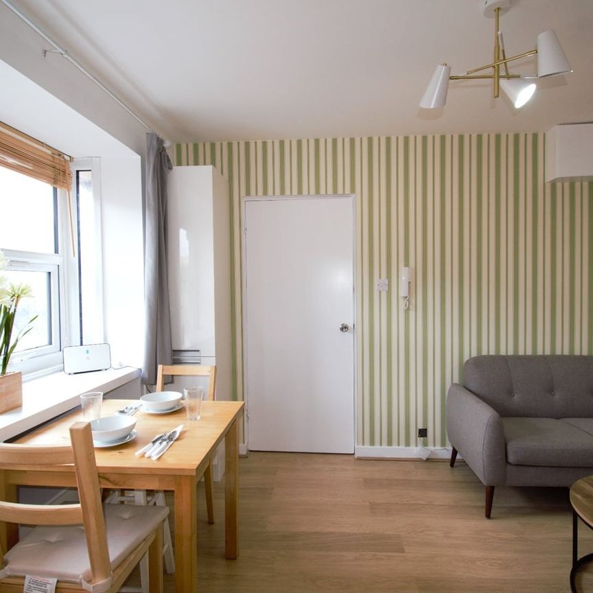 1 Bed Flat, Wallingford Avenue, W10 - Photo 1