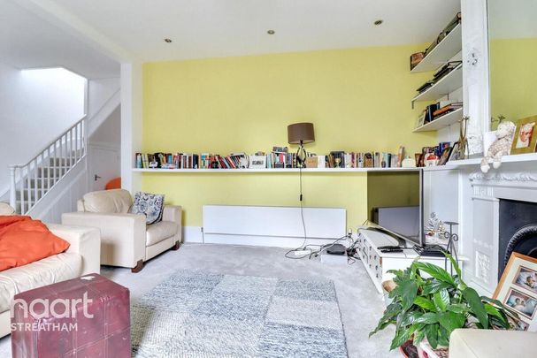 4 bedroom flat to rent - Photo 1
