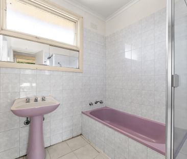 2 Bedroom Unit - Quiet Area - Photo 5