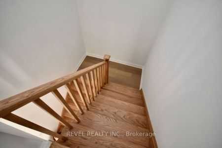 Property For Lease | S8199296 - Photo 3