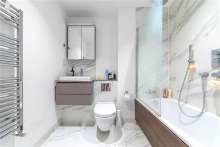 3 bedroom apartment to rent - Photo 3