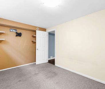 For Lease - 368 Upper Kenilworth Avenue, Hamilton, Ontario - Photo 1