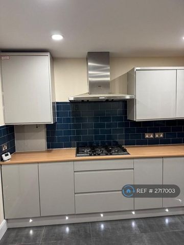 3 bedroom maisonette to rent - Photo 4