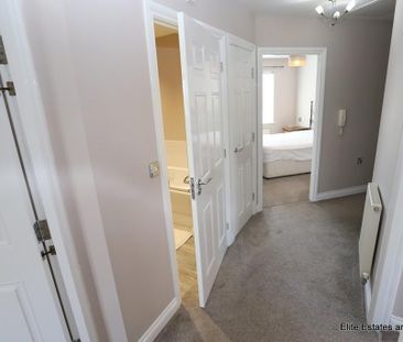 2 bedroom apartment to rent - Photo 4