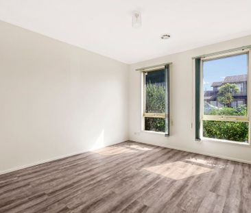 Easy Living in a Central Altona Meadows Location - Photo 5