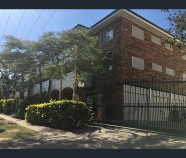 33/20 Lamington Street, New Farm, Qld 4005 - Photo 2