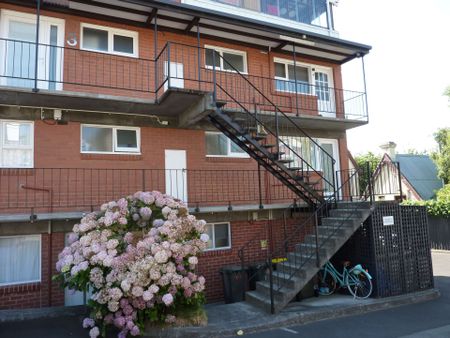 8/17 Newcastle Street, Battery Point, TAS 7004 - Photo 4