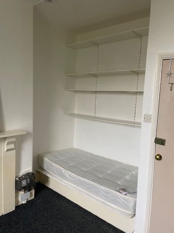 Room in a Shared House, Dover Rd, S11 - Photo 2