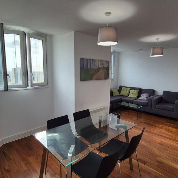 2 bedroom apartment to rent - Photo 1