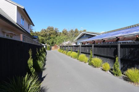 Fendalton – Two Bedrooms – beautiful setting - Photo 5