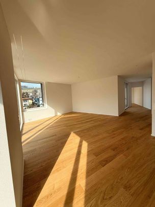 2.5 Zimmer, 82 m², 4. Stock - Photo 1