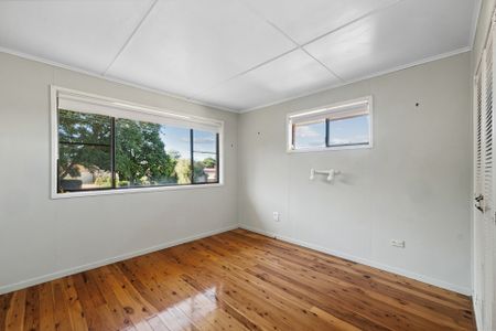 17 Mcleod Street, Rangeville - Photo 2