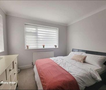 Berry Close, Winchmore Hill, N21 - Photo 4