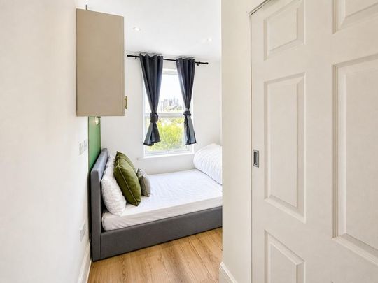 House share to rent - Photo 1