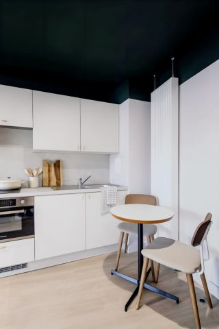 Platinum Studio Canal View - Photo 4