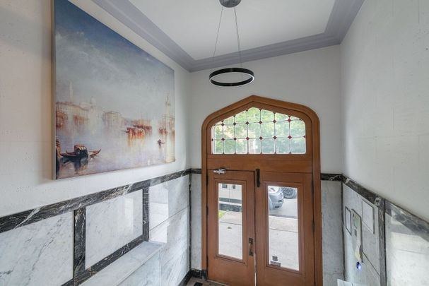 5530 Cote Saint-Luc Road - Photo 1