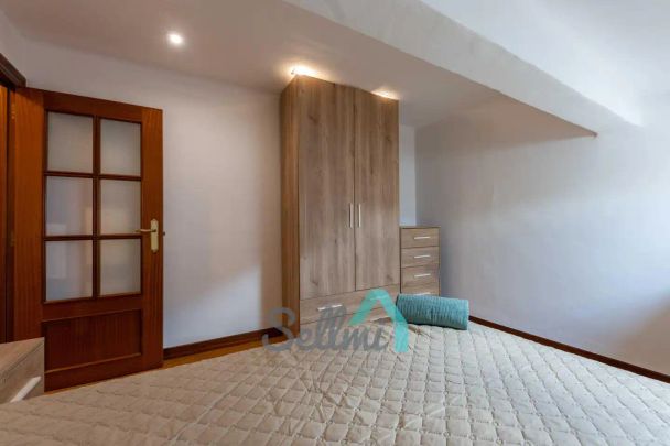 Oviedo - Photo 1