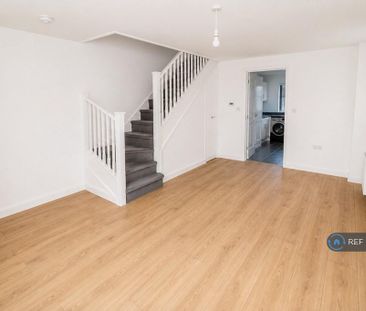 2 bedroom semi-detached house to rent - Photo 1