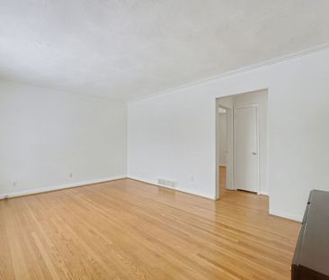 For Lease - 18 Gower Court, Halton Hills, Ontario - Photo 3