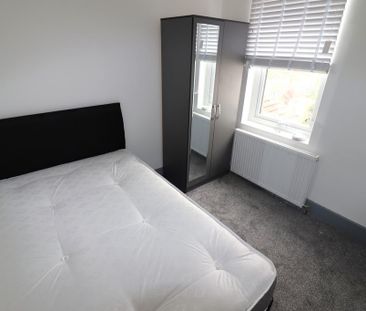 5 bedroom terraced house to rent - Photo 6