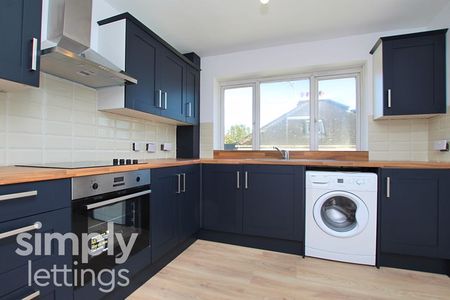 2 Bed property for rent - Photo 4