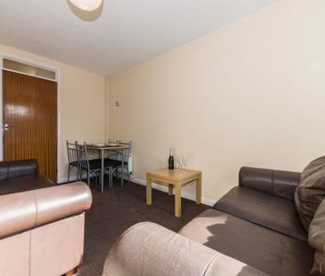 4 bedroom house to rent - Photo 3