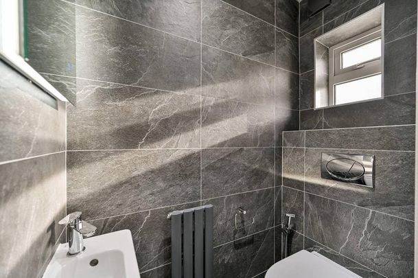 3 bedroom terraced house to rent - Photo 1