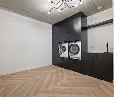 PRACHTIG GERENOVEERD APPARTEMENT MET GARAGE TE HUUR MIDDENIN HET CE... - Photo 6