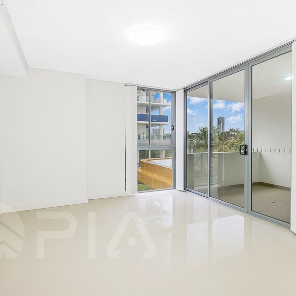 Modern apartment, Riverside Living, Nearby Cycling paths, Easy access to M4 motorway, Parramatta CBD - Photo 1