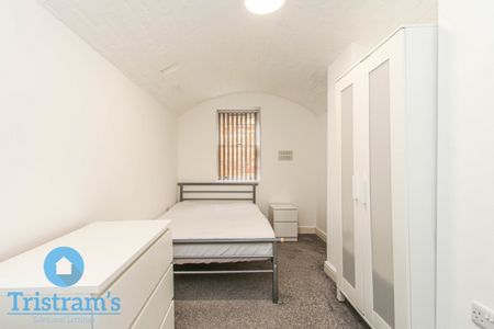 2 bed Apartment for Rent - Photo 2