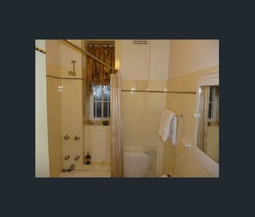 FURNISHED STUDIO, ALL BILLS INCLUDED - Photo 3