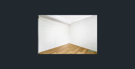 Low maintenance apartment in convenient location - Photo 2