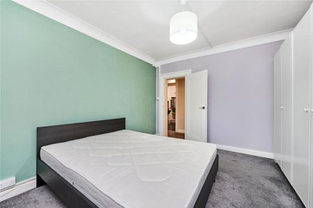 3 bedroom flat to rent - Photo 5