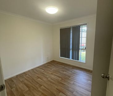 4 Bedroom brick home on 1,016 m² block - Photo 4