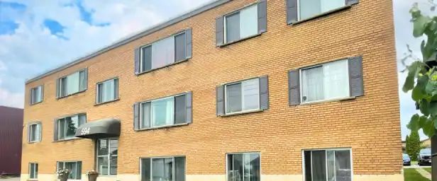 Hillside Apartments - PARKING SPACE, HEAT & WATER INCLUDED | 594 MacDonald Ave, Sault Ste. Marie - Photo 1